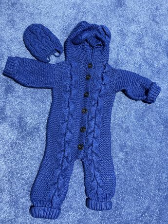 Вязанный костюмчик для малыша на осень