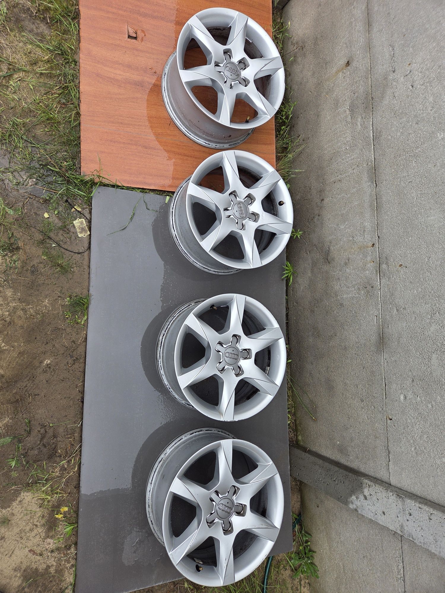 Alufelgi Audi Ronal 16" 5x112 ET35 57.1mm 7J