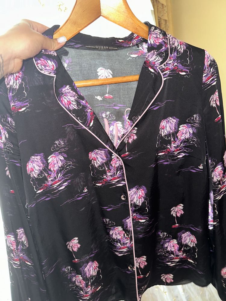 Рубашка Guess, шелковая