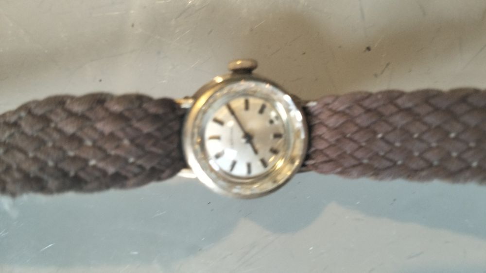 Różne Zegarki zamiana