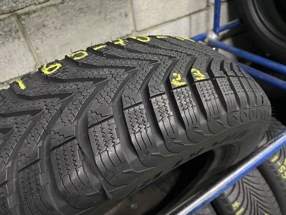 Зимові шини 165/70 R14 (81T) VREDESTEIN
