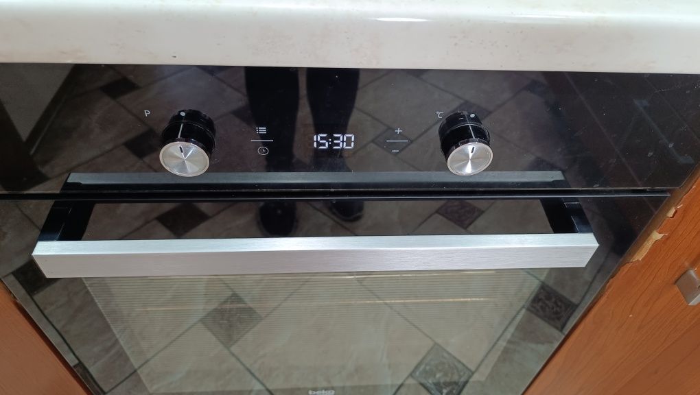 Sprzedam piekarnik Beko