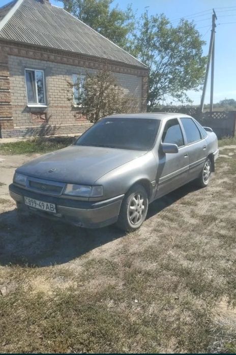 Продам Opel Vectra на полном боевом ходу