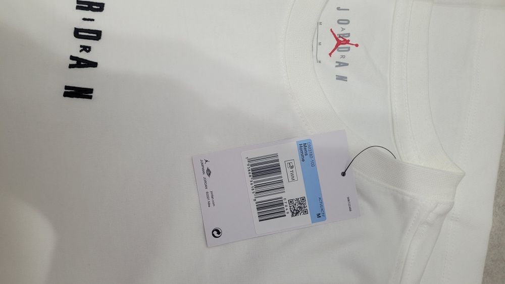 Футболка чоловіча Nike  Air Jordan Air Tee White Dm3182-100