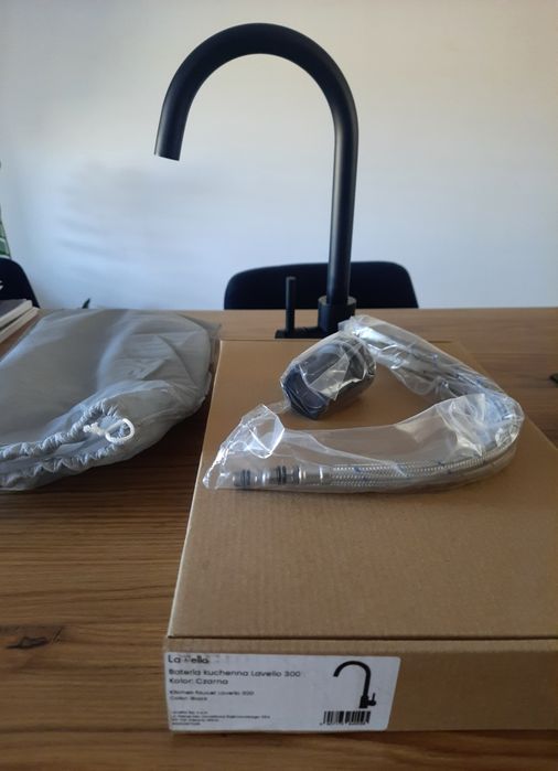 Bateria Lavello 300 - czarna