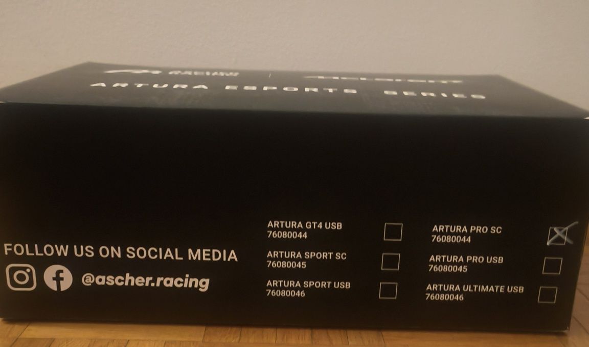 Volante Ascher Racing McLaren Artura Pro SC