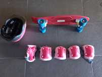 Skate para criança (menina) + capacete + proteções