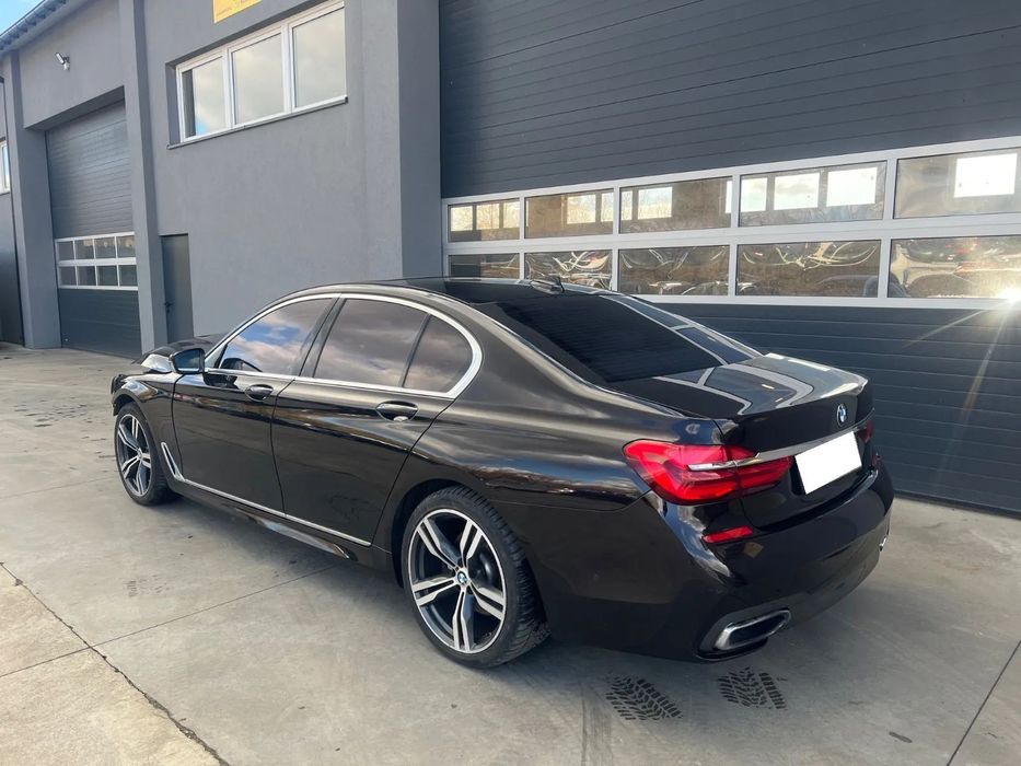 BMW Seria 7 / 265KM / 4x4 / rok produkcji 2018