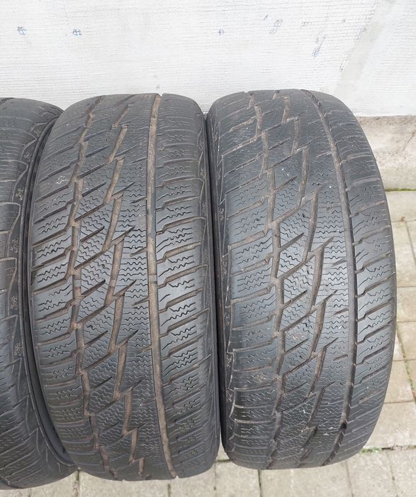 Шини  4шт  r16  205-55