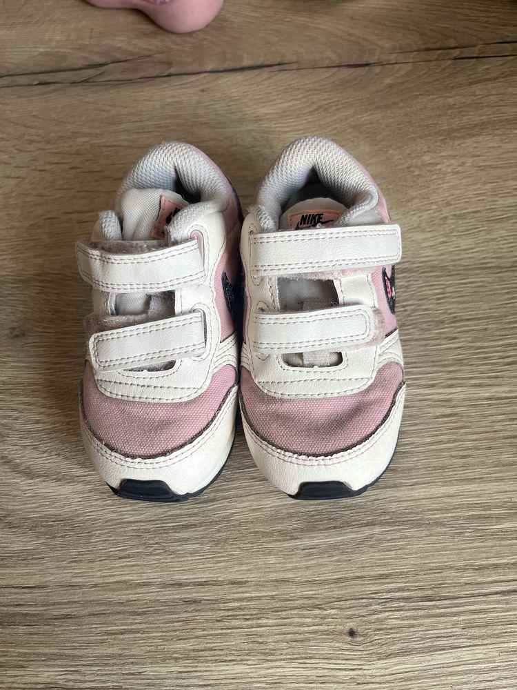 Buty nike rozmiar 23.5