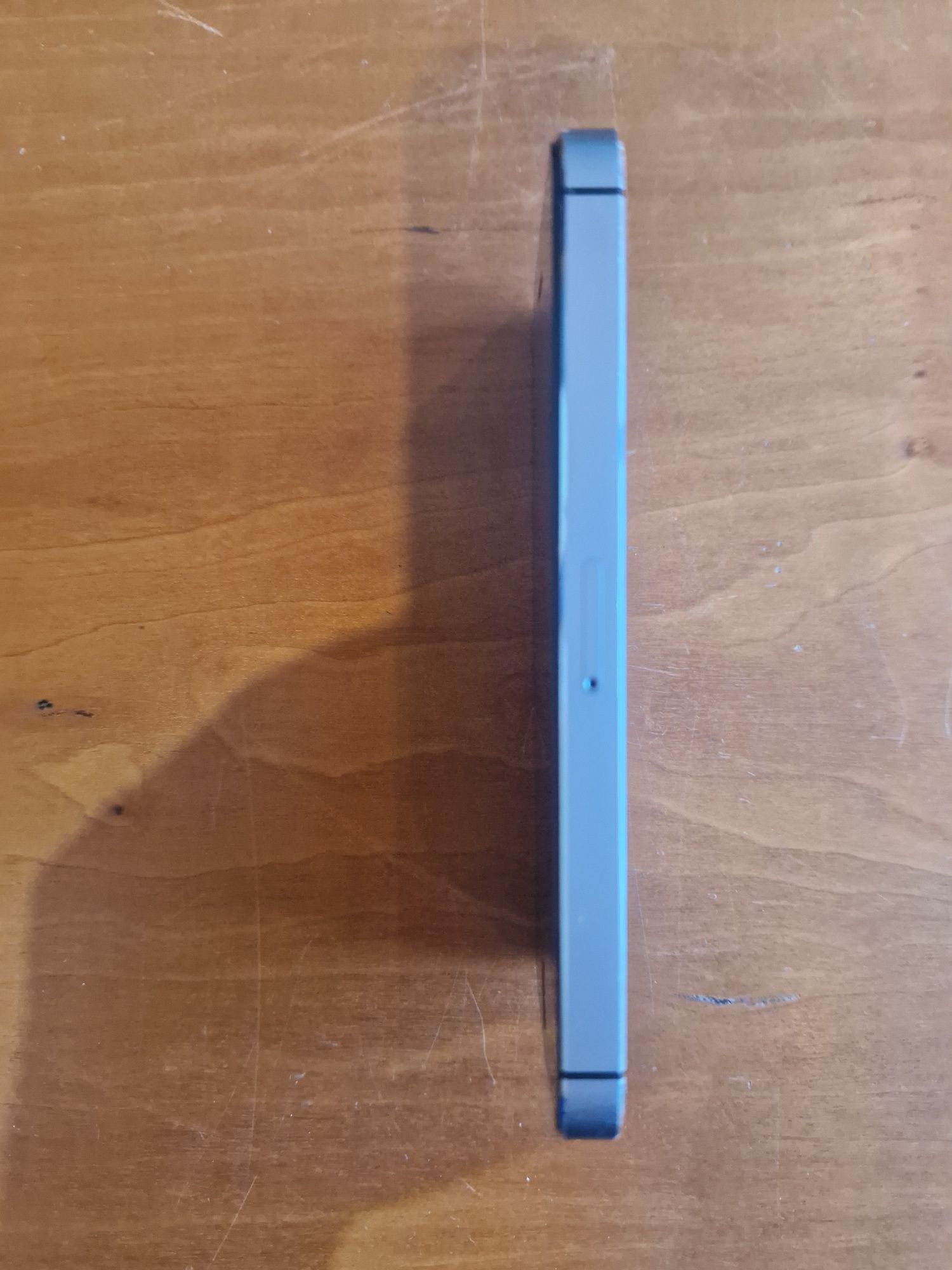 Iphone 5 S 16 GB, com bateria nova, sem carregador