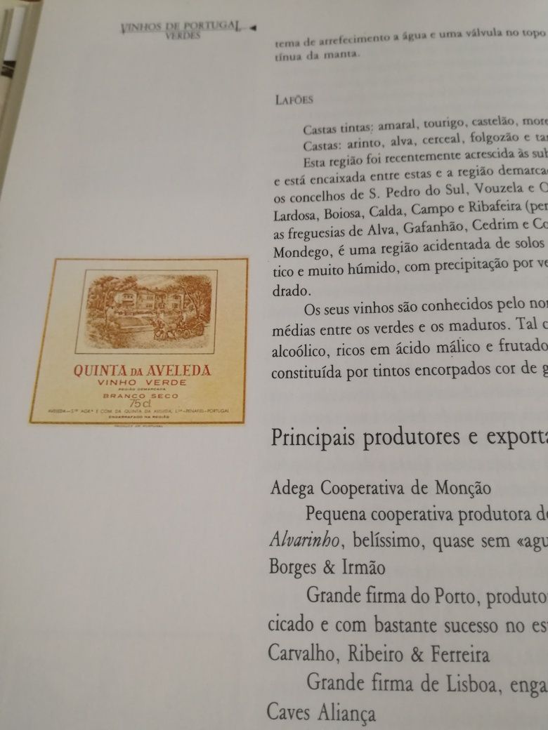 Livro vintage "Vinhos de Portugal" de Jan Read 1989