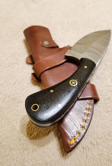 Nóż myśliwski Damast 85/ Brzytwa Custom