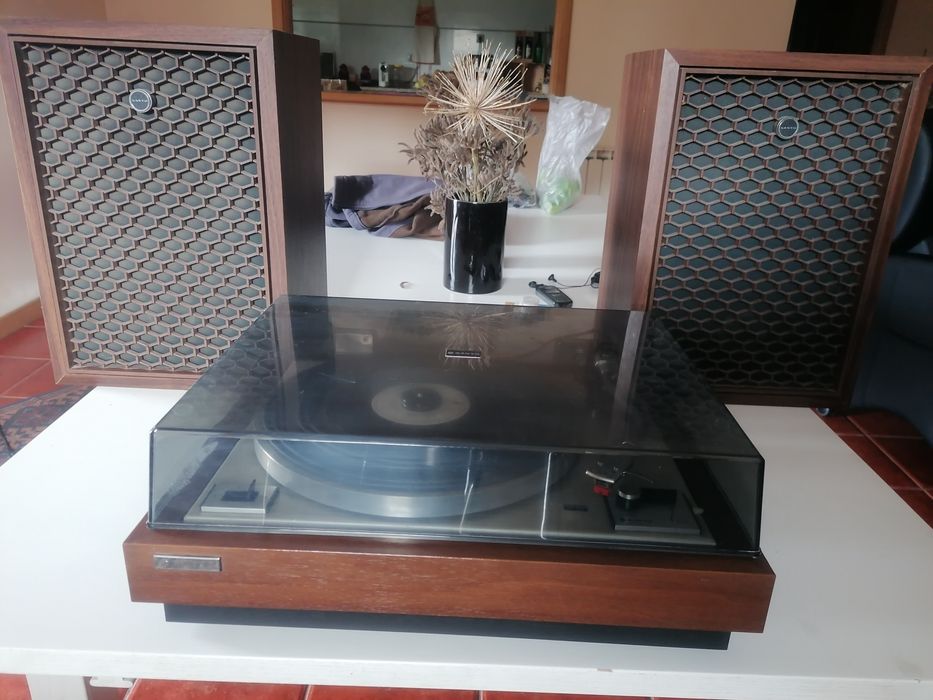 Gira Discos Sanyo TP 625