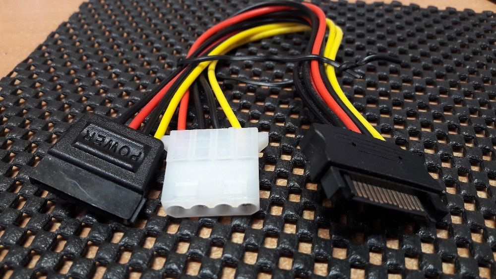 Переходник из SATA(сата) папа -> MOLEX(молекс) папа + SATA мама