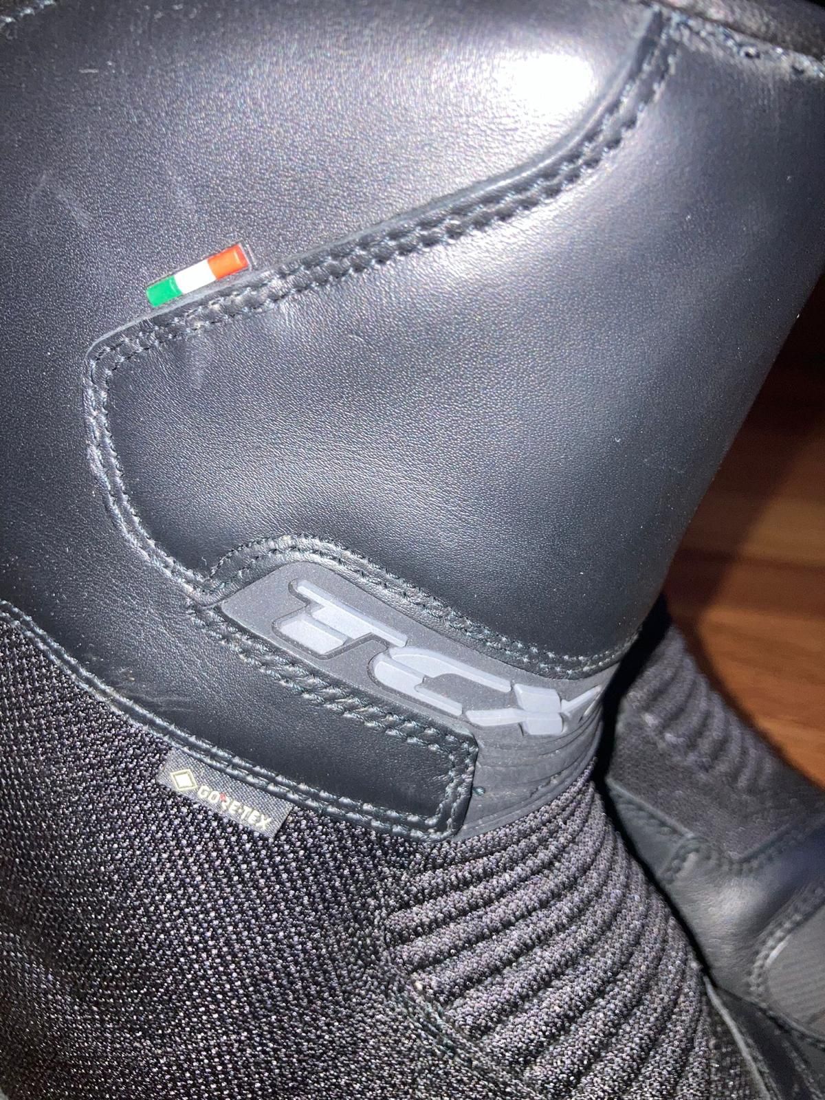 Vendo botas de mota mulher TCX tam39