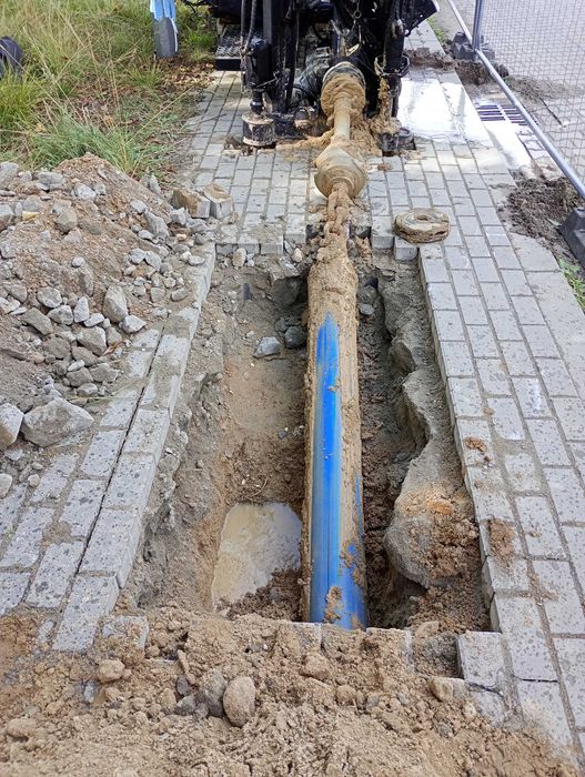 Przewierty sterowane, przewiert, Ditch Witch