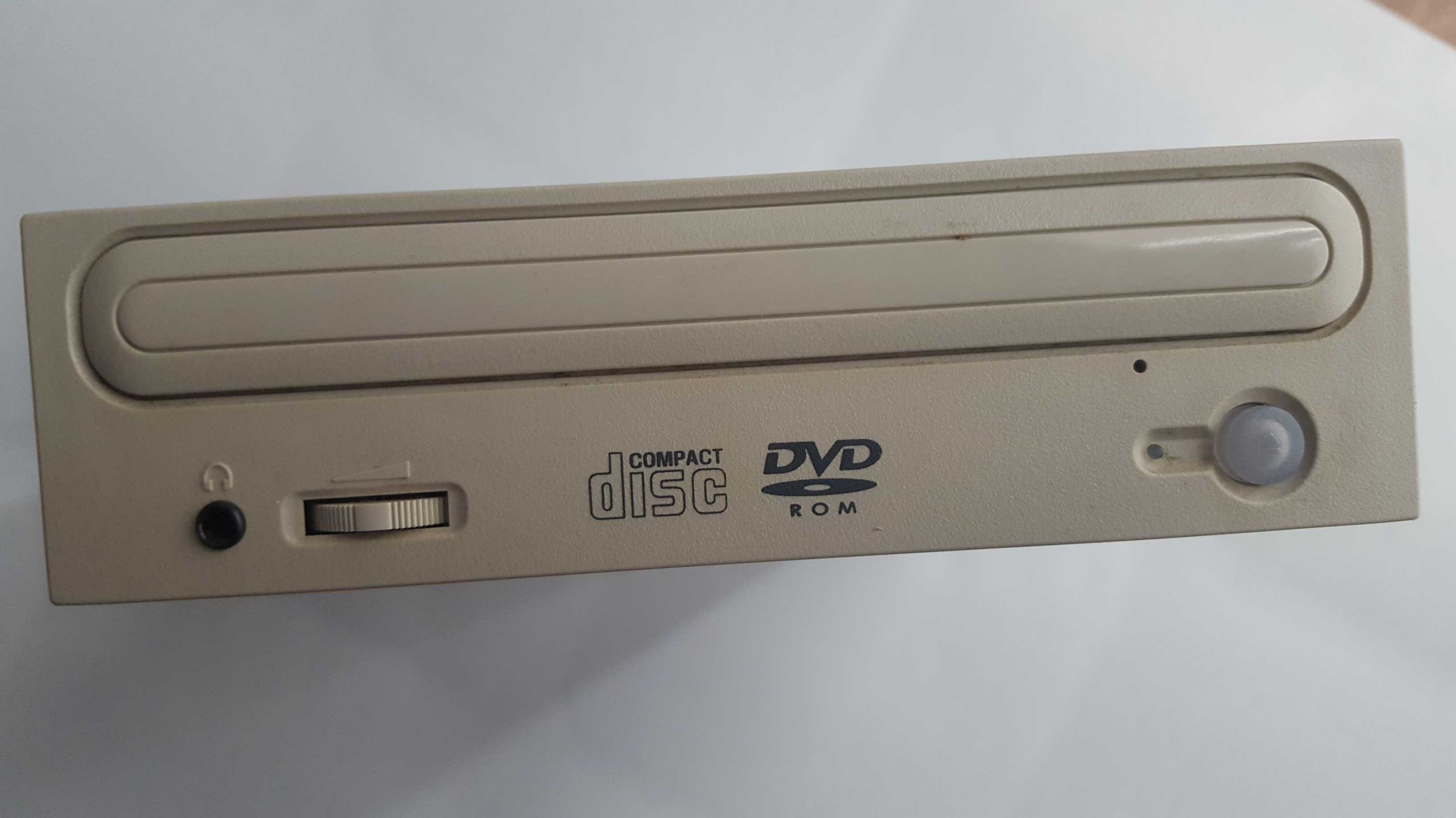 Samsung DVD-ROM DVD 16E Model SD-616 internal IDE
