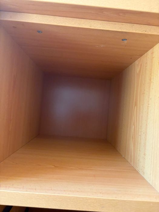 Secretária de mandeira