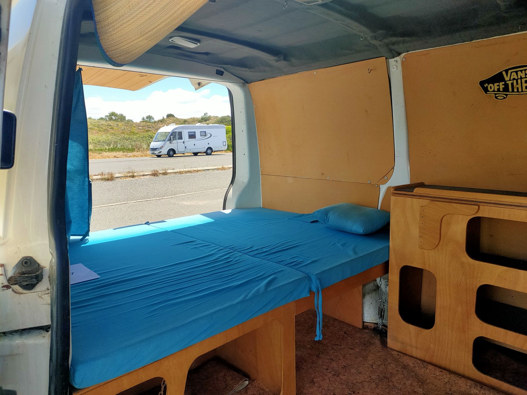 Vendo VW transporter T5 Alterada