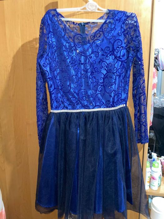 Нарядное платье на девочку (подростка)