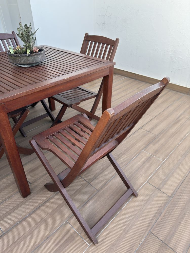Mesa de jardim (em optimo estado)