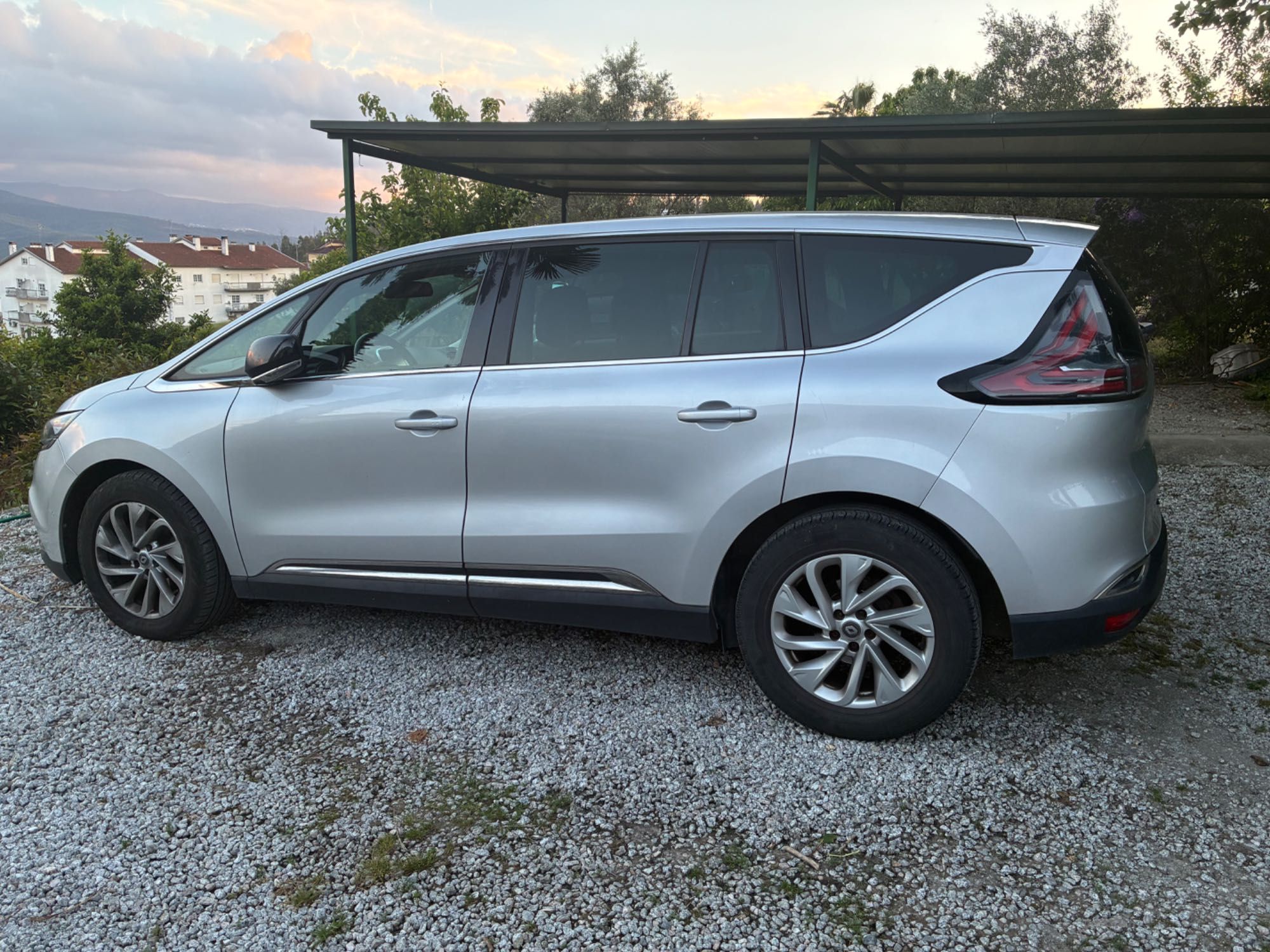 Renault Espace 1.6 (auto) Diesel 2015