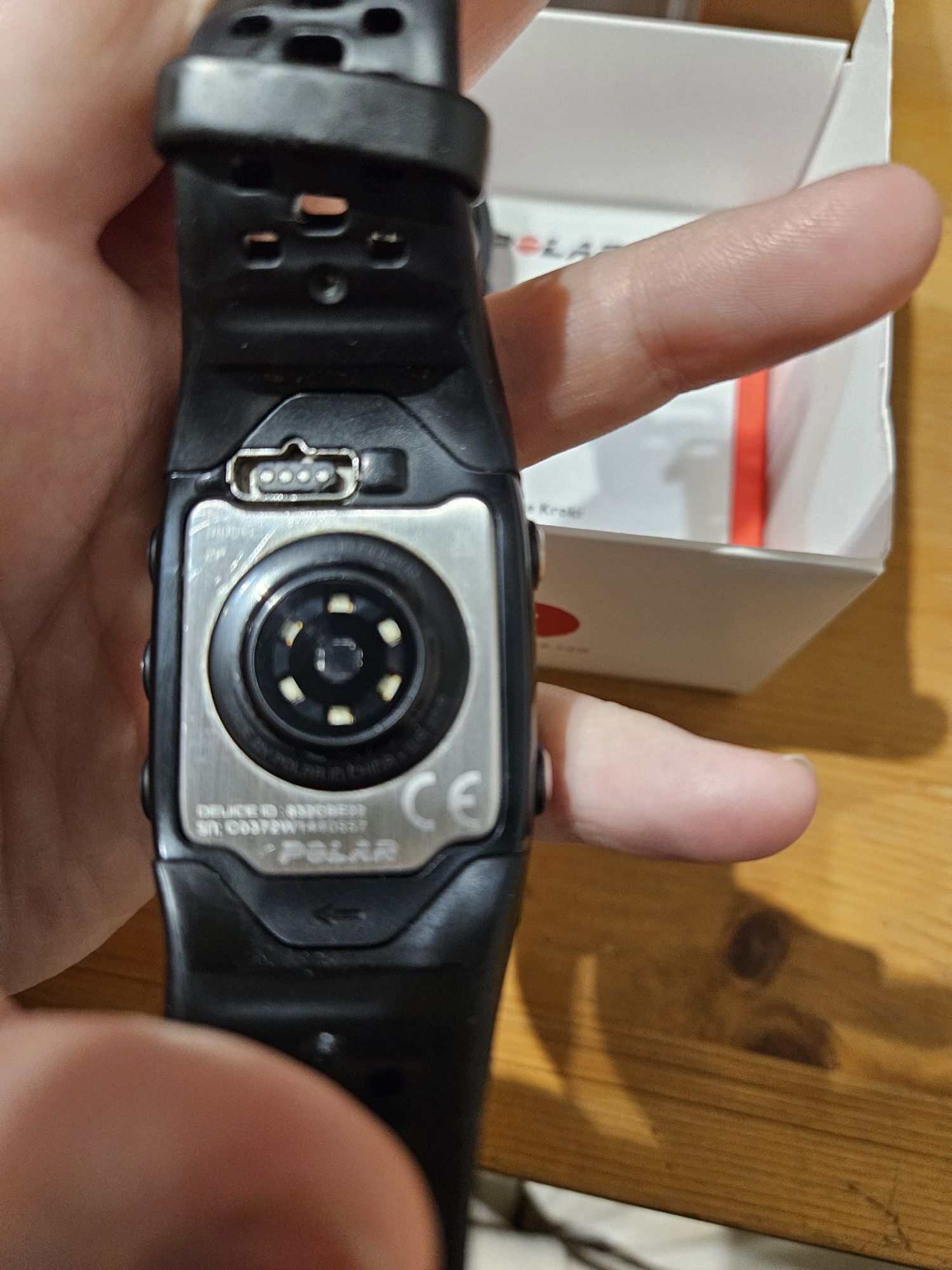 Zegarek, smartwatch Polar M430 czarny polecam