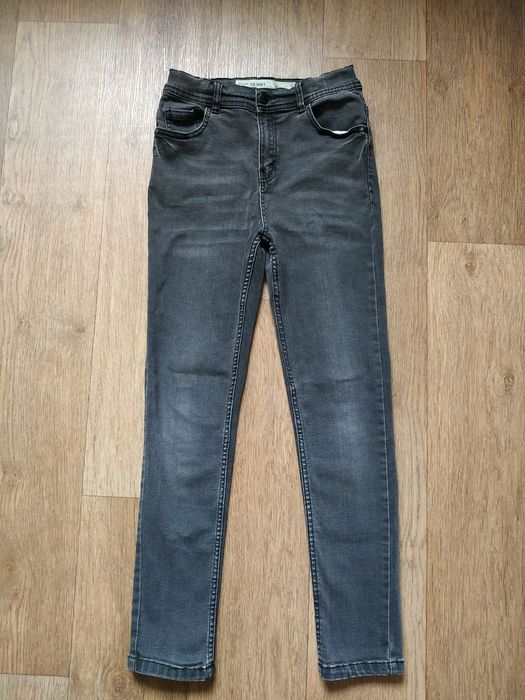 Продам джинсы,мом,denim, skinny на девочку 8-10 лет 146