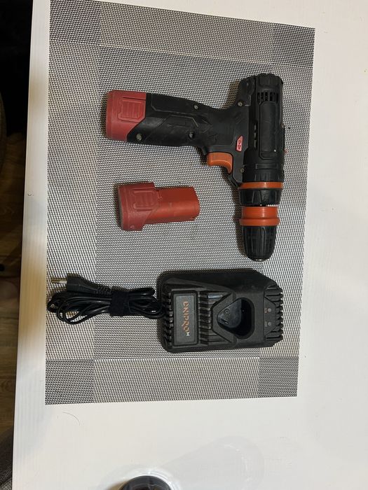 Шуруповерт дніпро М