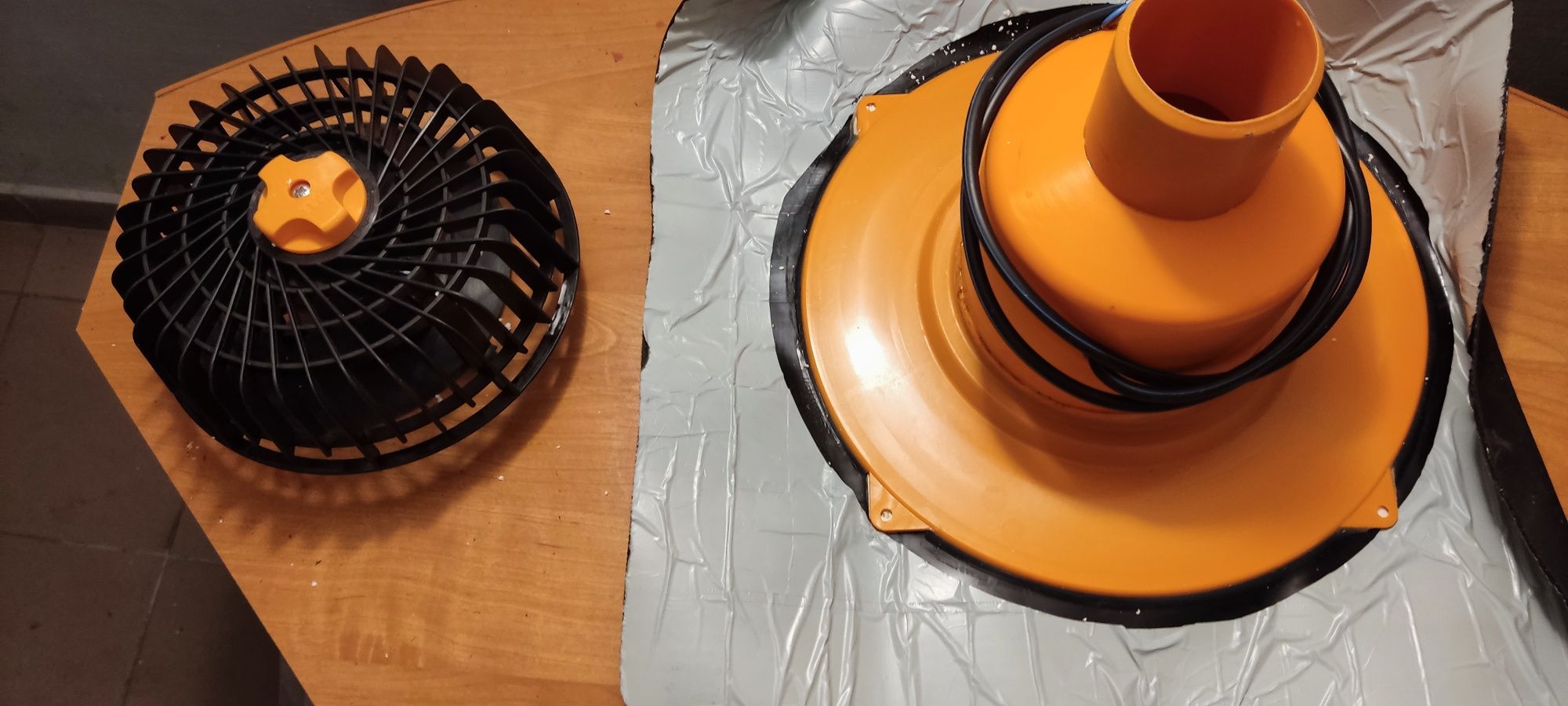 Wypust dachowy podgrzewany EPDM 75