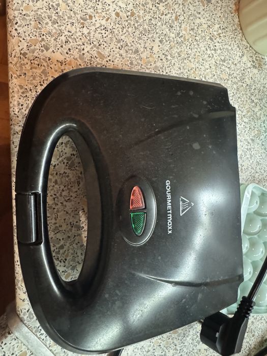 вафельница Gourmetmaxx (модель SW-8812 бутербродница