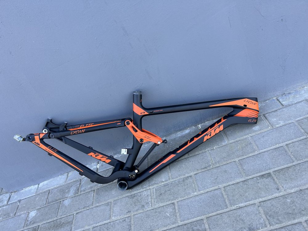 Rama KTM Lycan elite 27,5 carbon karbon M