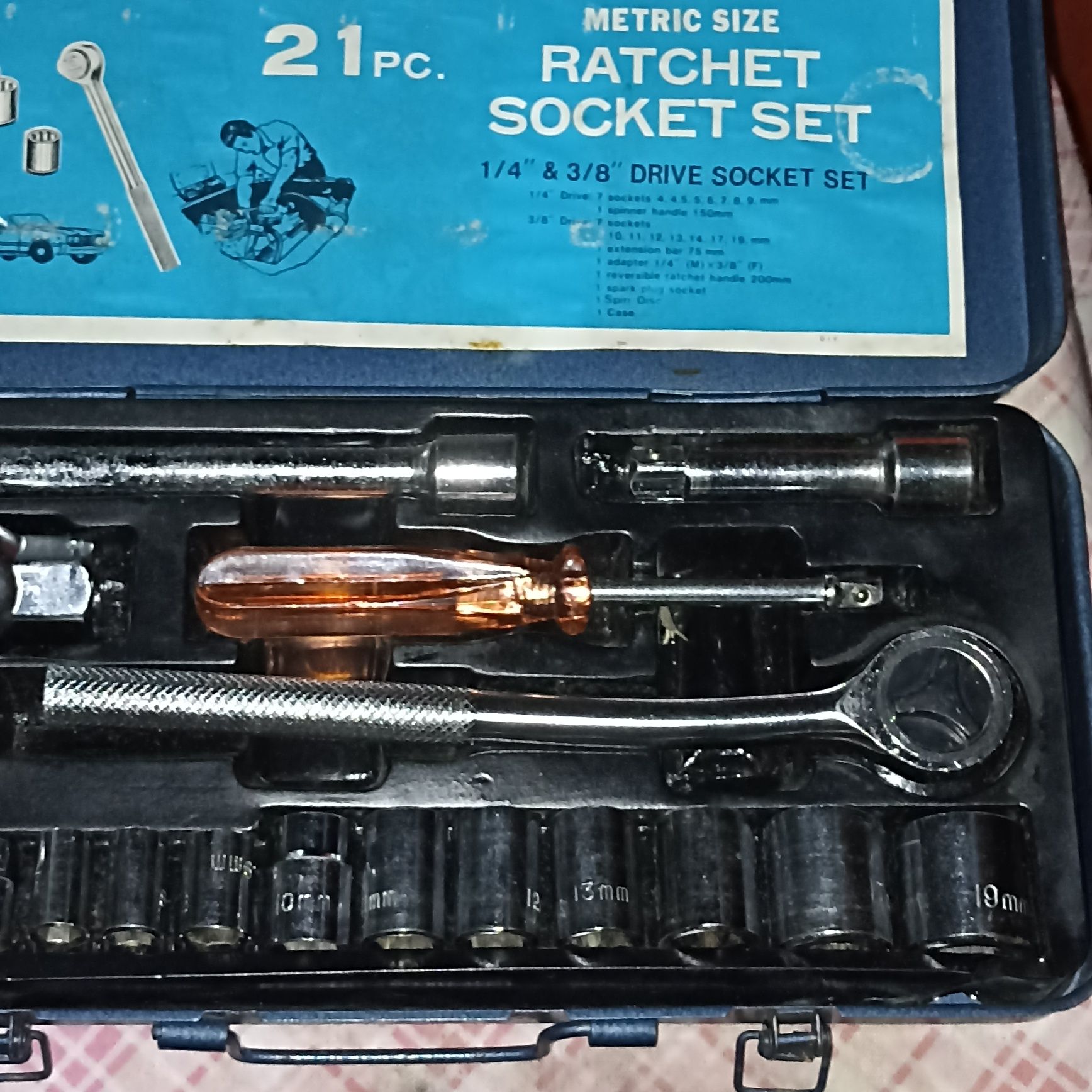 Caixa completa Metric Size Ratchet Socket Set