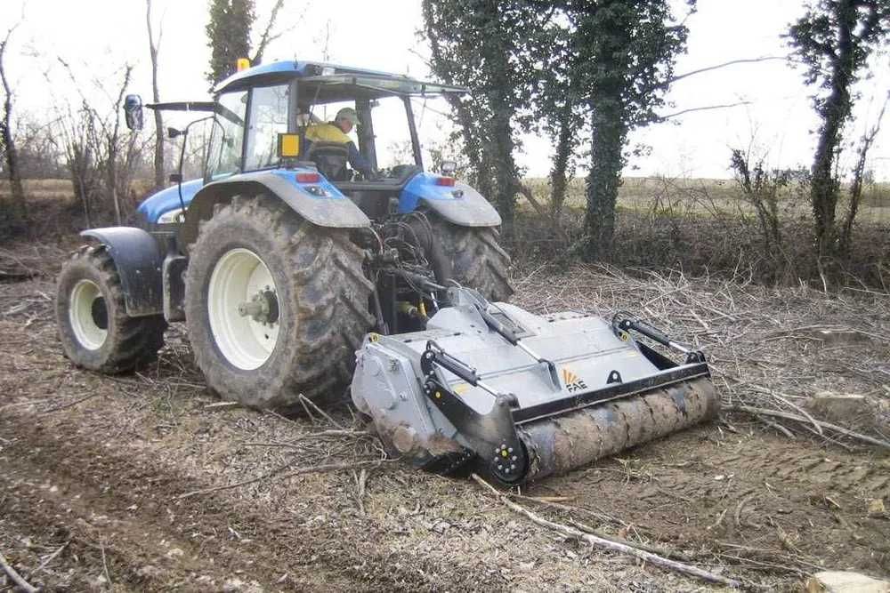 Karczowanie, rekultywacja, wycinka drzew, mulczowanie, wycinka lasów