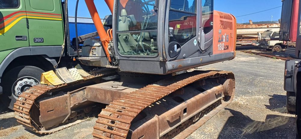 Gitaroria de rastos hitachi 18 ton