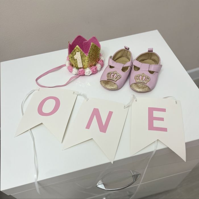 Набір на рочок, корона, пінетки, напис