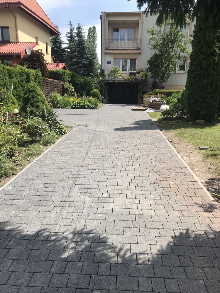 Brukarstwo Układanie kostki brukowej Taras z kostka brukowa