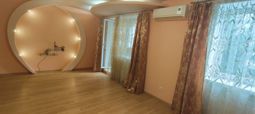 Продаж 3-х кімнатної квартири на Леваді