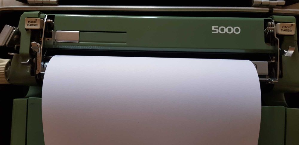 Maquina de escrever Messa 5000