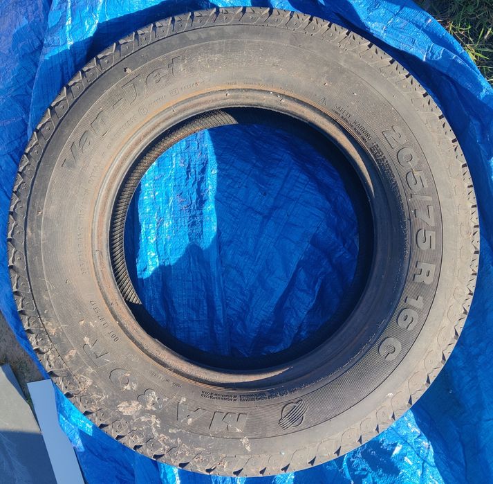 4 x opony zimowe do busa 205/75R16C