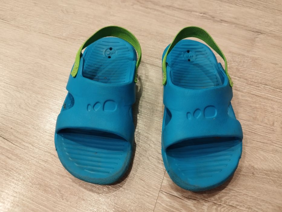 Klapki na basen 21-22 dla chłopca Decathlon