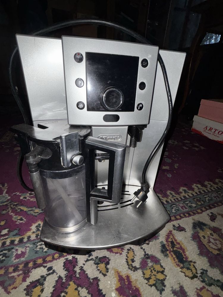 Кавоварка delonghi 5500
