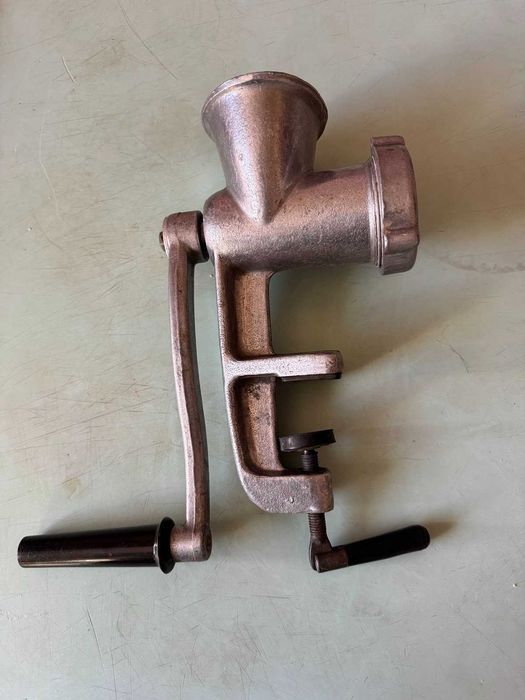 Мясорубка ручная