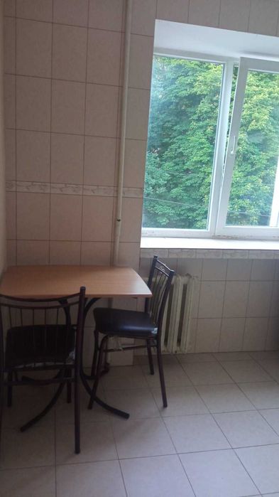 3К Хороший стан, середній поверх!  Виставка!