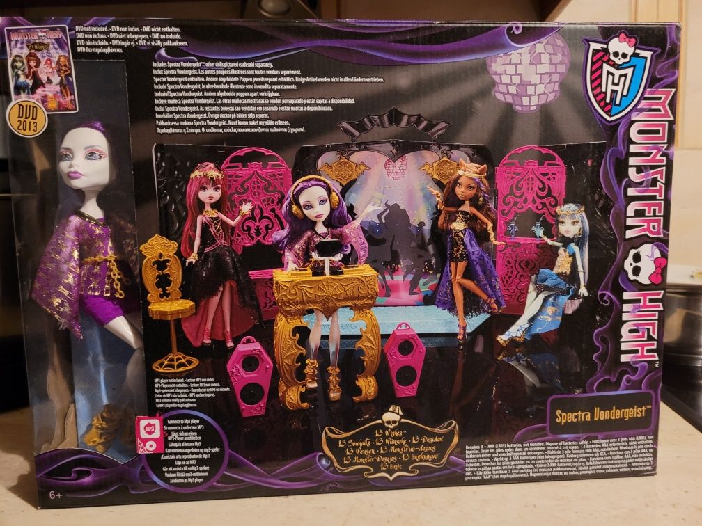 Lalka Monster High Sala Dyskotekowa + Spectra Vondergeist  Y7720 dla p