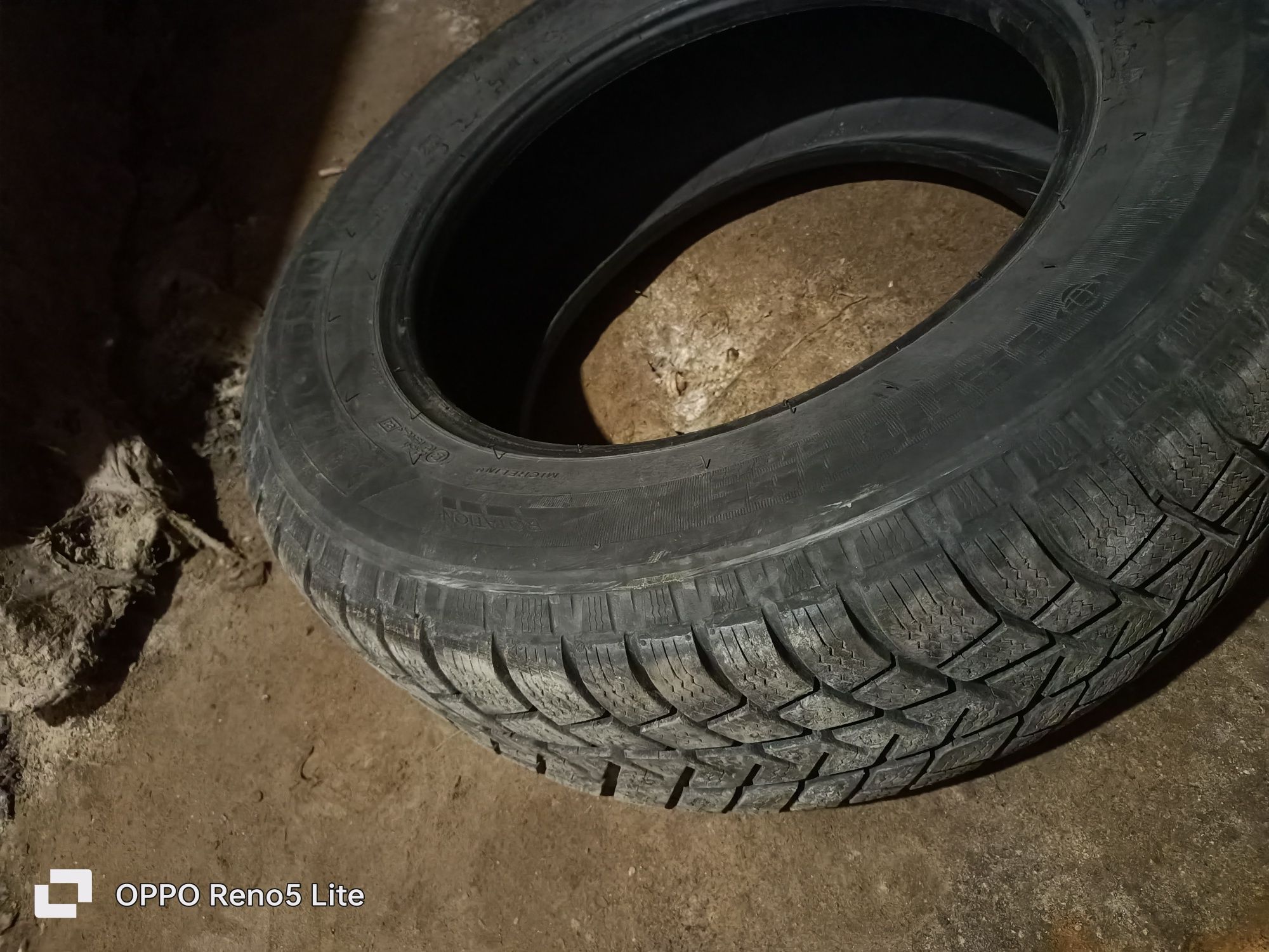 Зимові шини Michelin 215/65 R16. БУ. 6000 грн