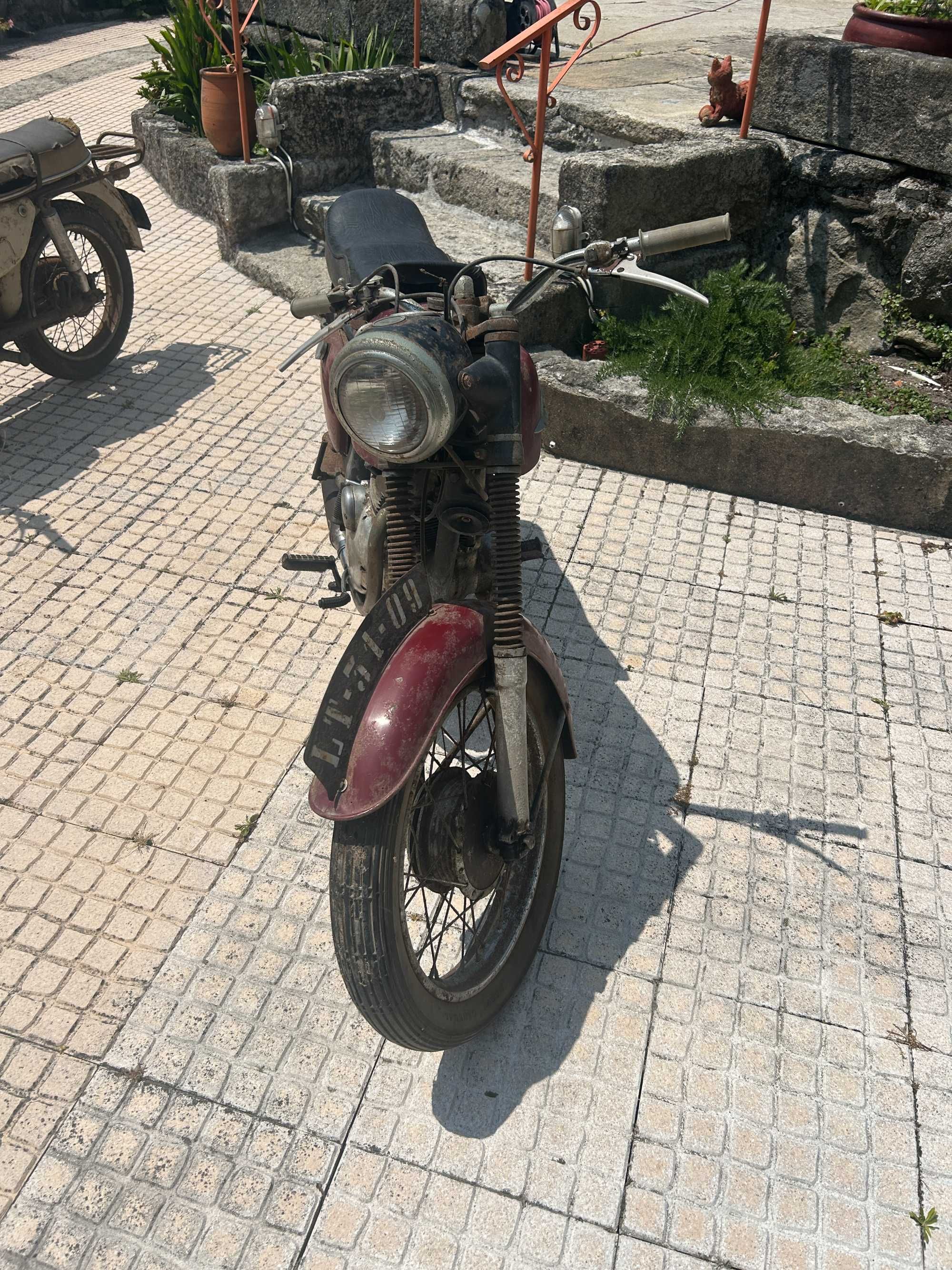 Mota clássica antiga vintage Norton 250 Jubiler
