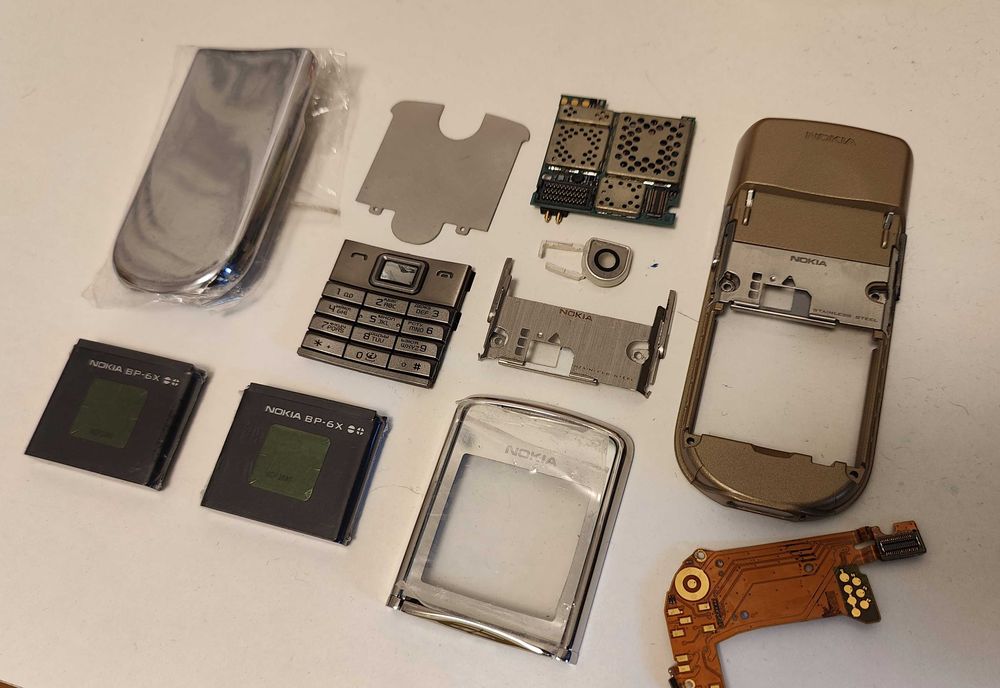 Запчасти для Nokia 8800 Classic/8800d Sirocco !