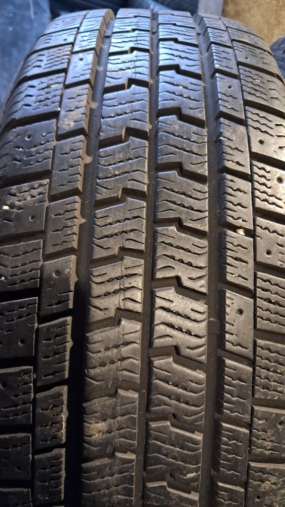 215/65R16C 109/107T Goodyear cargo ultraGrip